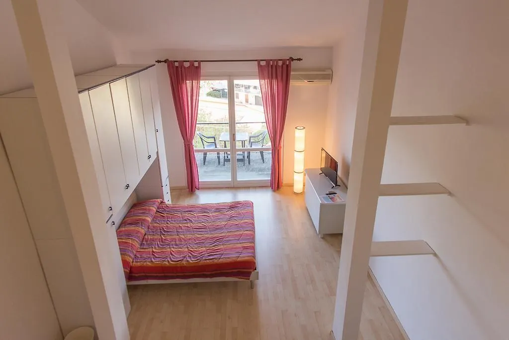 Ameglia Felix Apartments